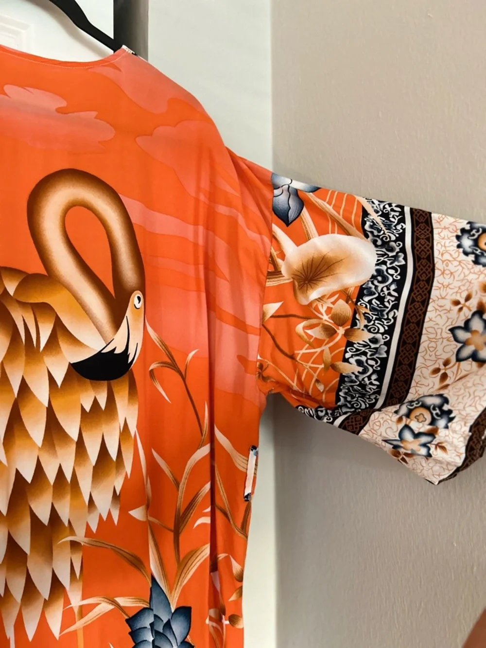 ✨ Lightweight Kimono / Robe — Statement Piece - Picture 3 of 8
